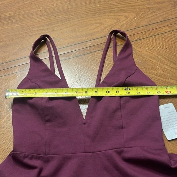 NWT lulus burgundy fit and flare mini deep v neck skater dress medium - Picture 6 of 14